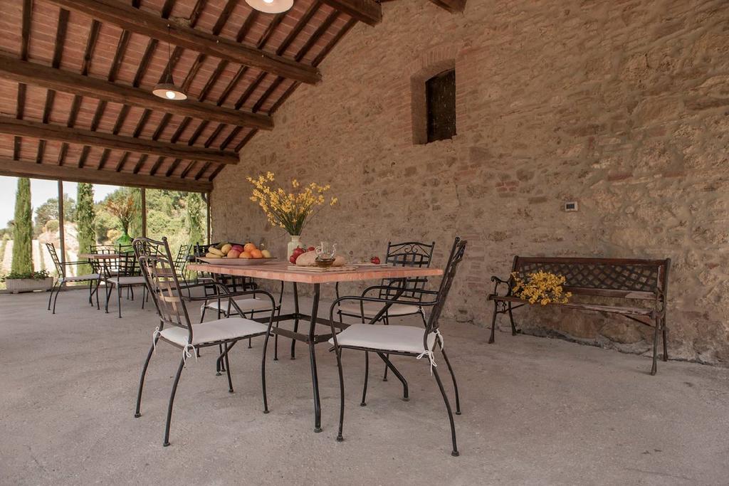 Azienda Agricola E Agriturismo Vallorsi Terricciola Buitenkant foto